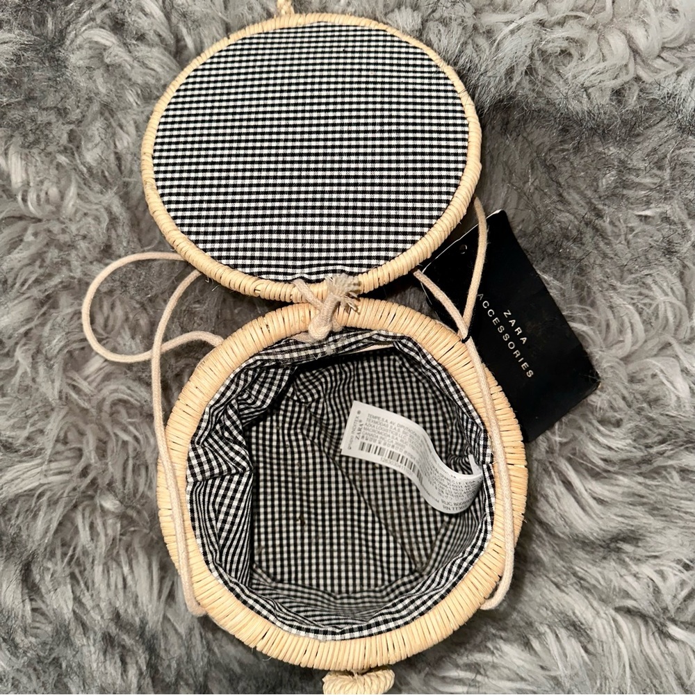 ZARA Raffia Basket - Picture 4 of 8
